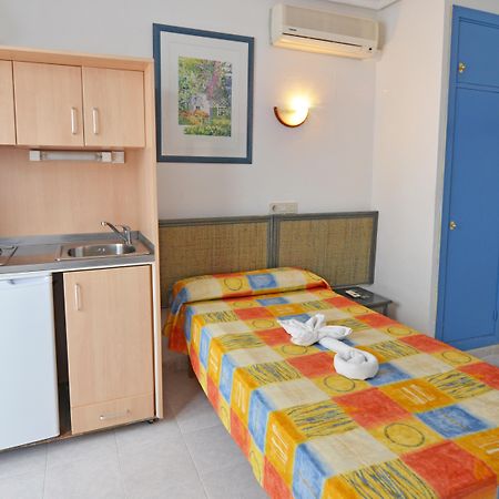 Aparthotel Vibra Del Mar - Adults Only Sant Antoni de Portmany Extérieur photo