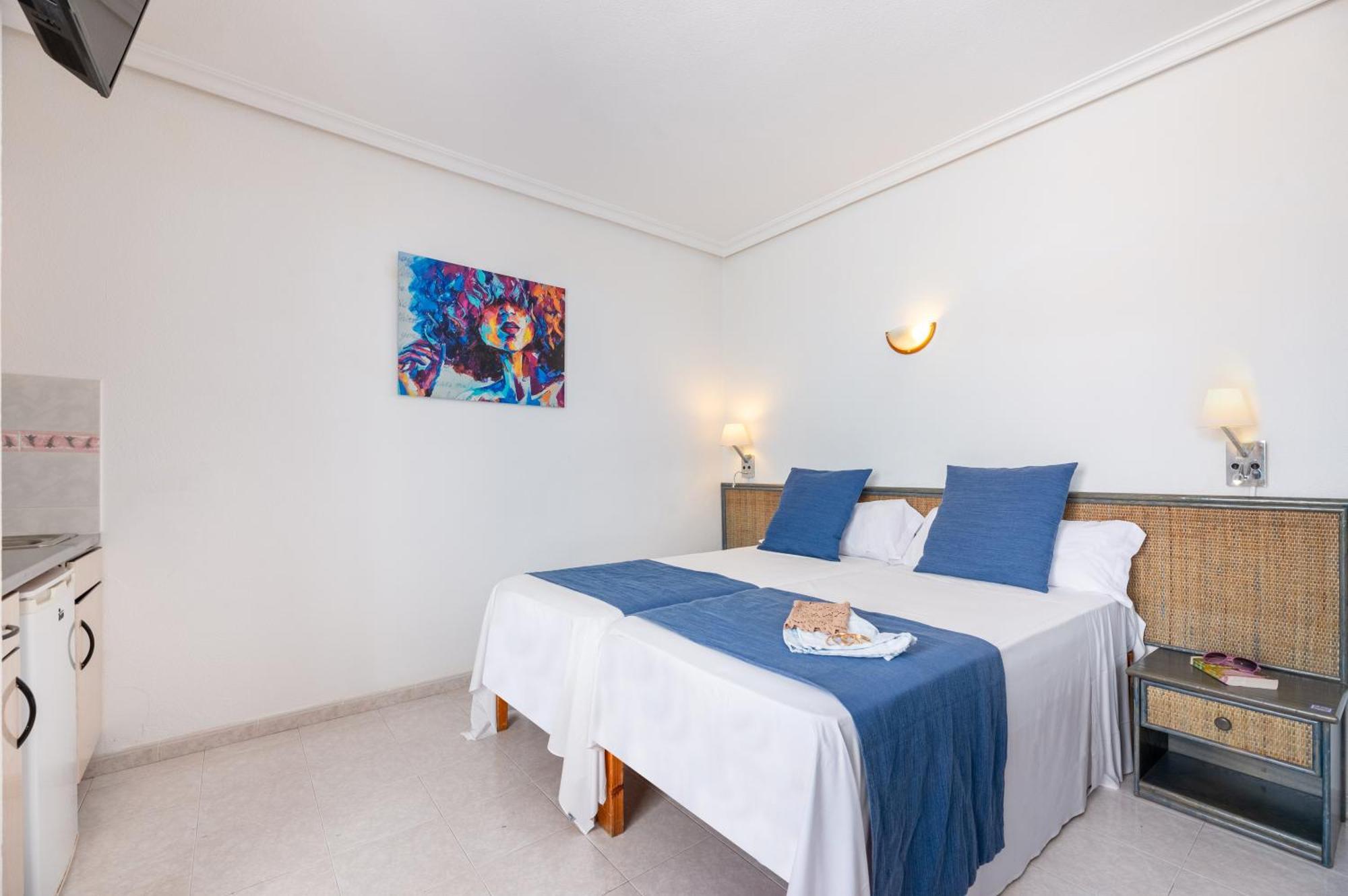 Aparthotel Vibra Del Mar - Adults Only Sant Antoni de Portmany Extérieur photo