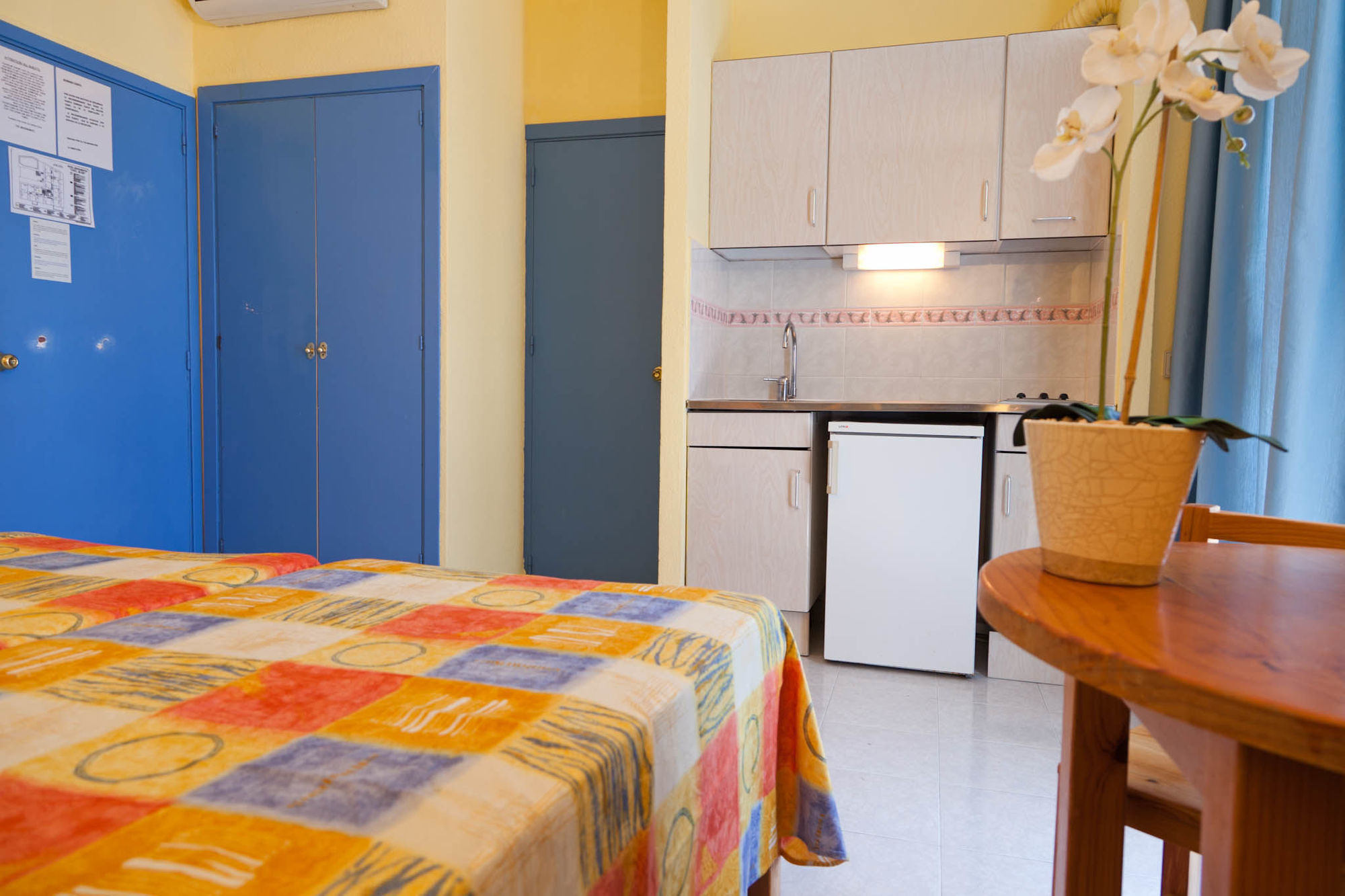 Aparthotel Vibra Del Mar - Adults Only Sant Antoni de Portmany Extérieur photo