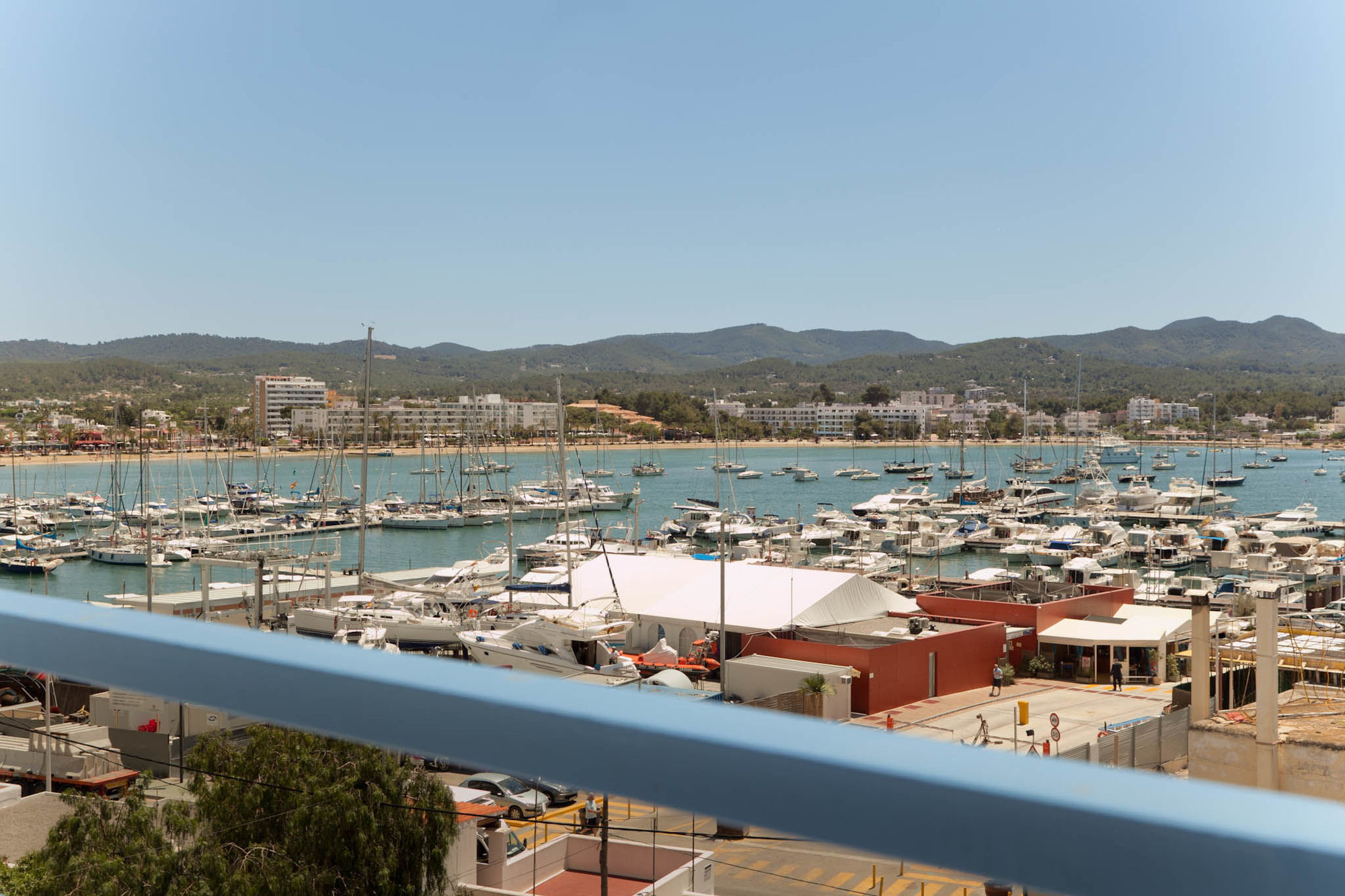 Aparthotel Vibra Del Mar - Adults Only Sant Antoni de Portmany Extérieur photo