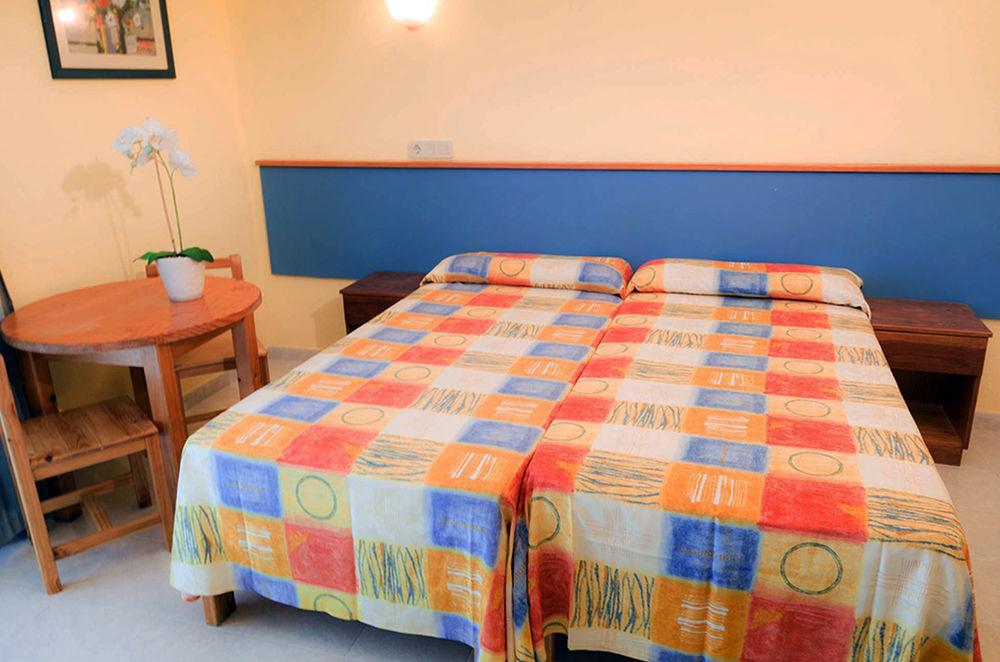 Aparthotel Vibra Del Mar - Adults Only Sant Antoni de Portmany Extérieur photo