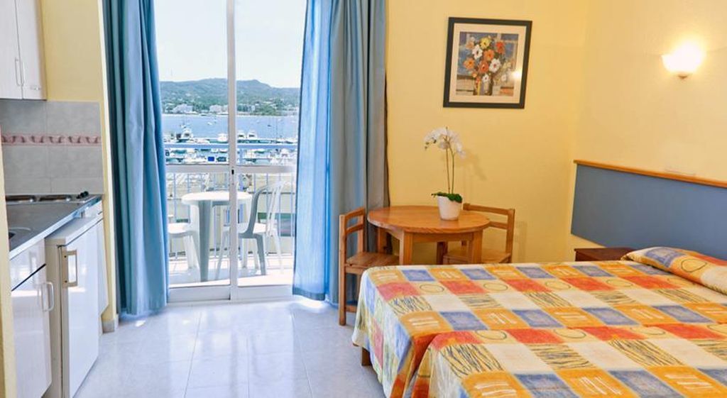 Aparthotel Vibra Del Mar - Adults Only Sant Antoni de Portmany Extérieur photo