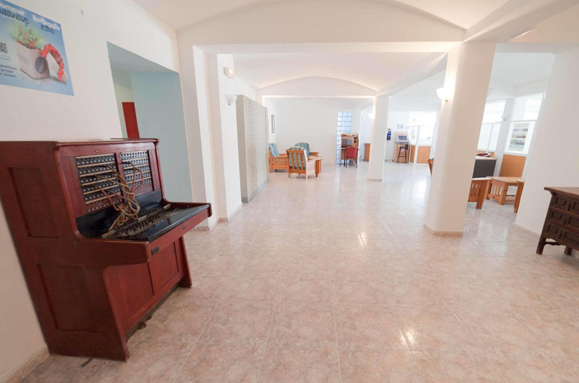 Aparthotel Vibra Del Mar - Adults Only Sant Antoni de Portmany Extérieur photo
